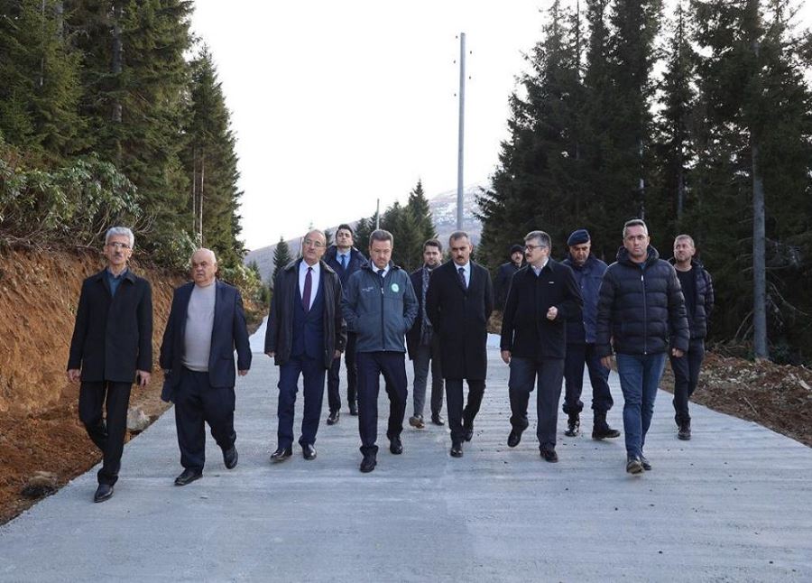 Sis Dağına Beton Yol