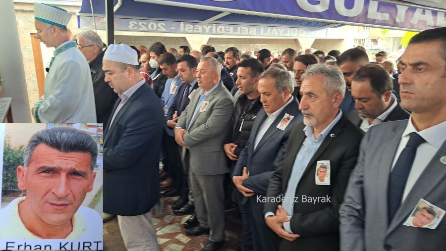 Bıçaklı saldırı sonucu hayatını kaybeden Erhan Kurt son yolculuğuna uğurlandı.