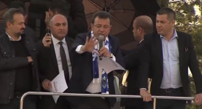 İmamoğlu’nun Erzurum mitingine taşlı saldırı