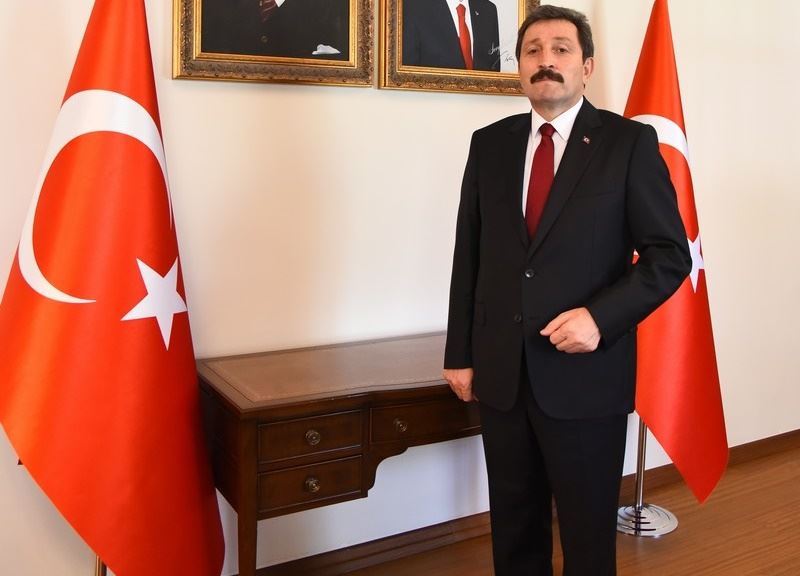 Samsun Valiliğine Ordu Ünyeli Orhan Tavlı atandı. 