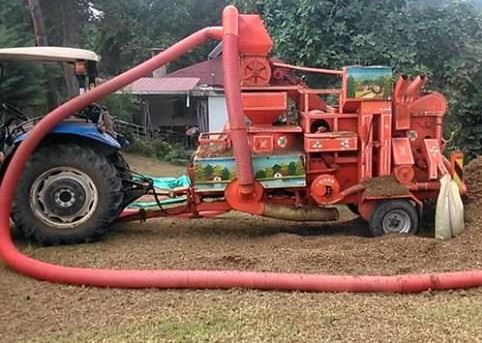 Kolunu Fındık Patozuna Kaptırdı