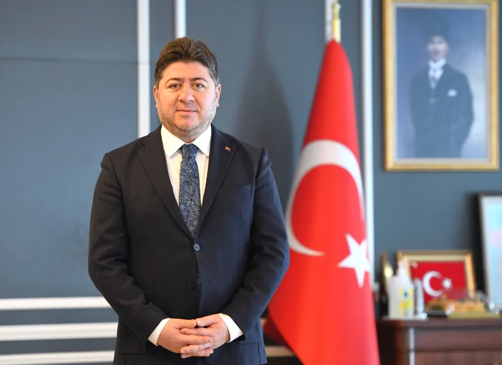 AŞKIN TÖREN YENİDEN ADAY GÖSTERİLDİ