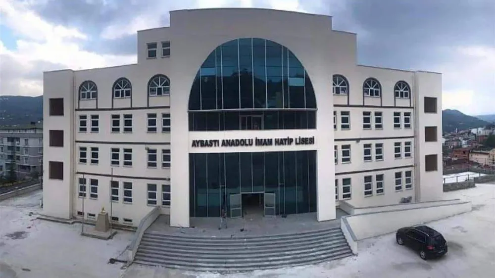 Tahliye edilen müdür yardımcısı yeniden tutuklandı